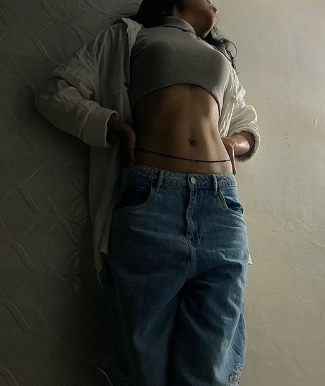 SkinnyWaist FitBabe adult model photos