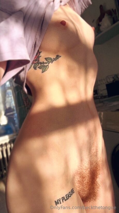 beckthetongue star naked photo
