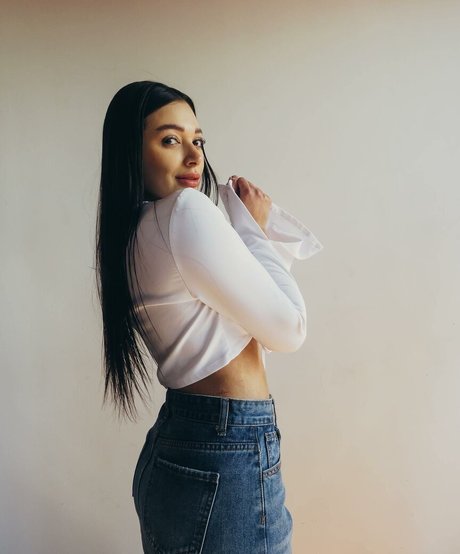 sofpaoo model exclusive pic