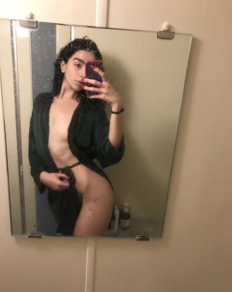 zinniafreaks free actress gallery