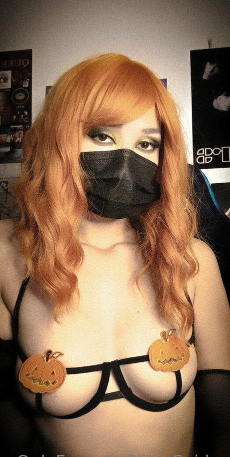 lachicaspider pornographic actress img