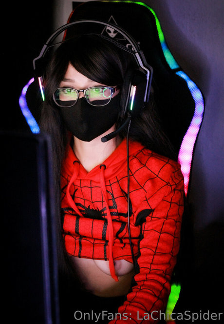 lachicaspider xxx model photos