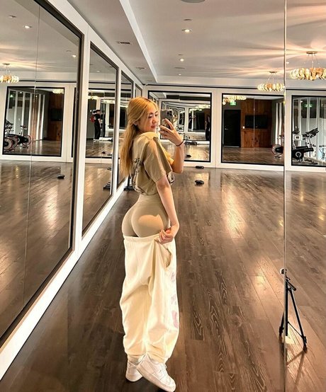 Michelle Kwon pornstar free pictures