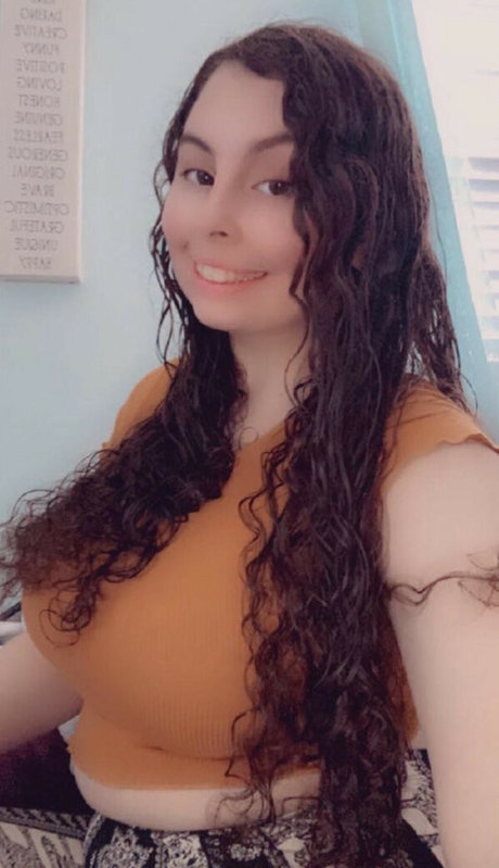 Eva Mevis model free image