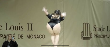 Katelyn Ohashi pretty model picture