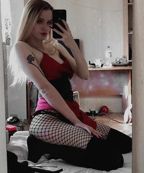 mobyrei nudes star pic