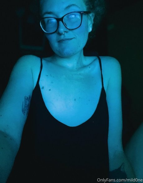 mild0ne pornstar hot picture