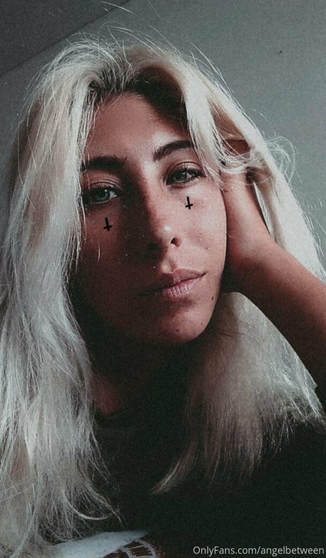 angelbetween pornstar high quality pic