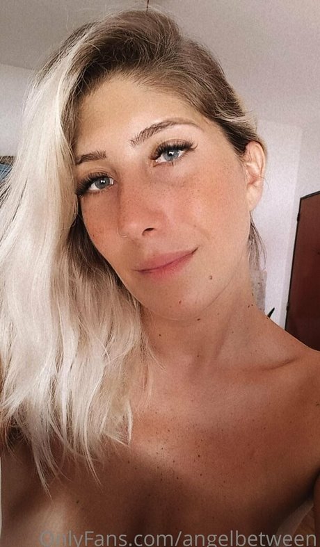 angelbetween model pornographic images