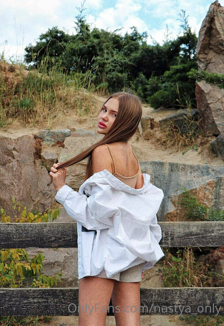 sofa ukr naked star pictures