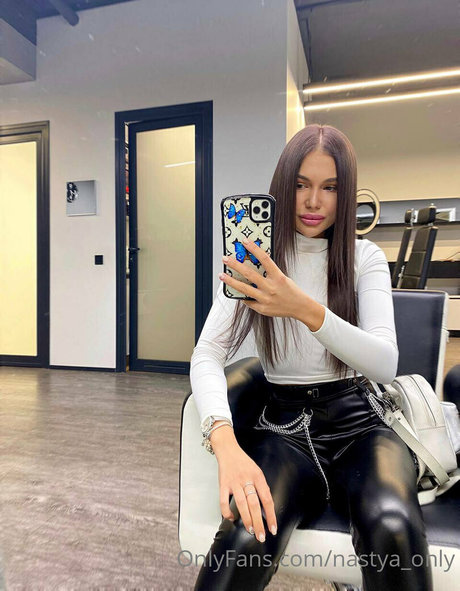 sofa ukr sex model pic