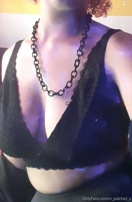 hollyleafz naked pornstar picture