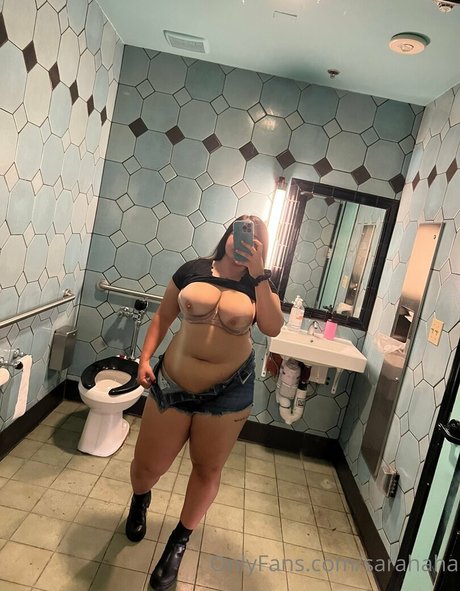 sarahaha model naked pictures