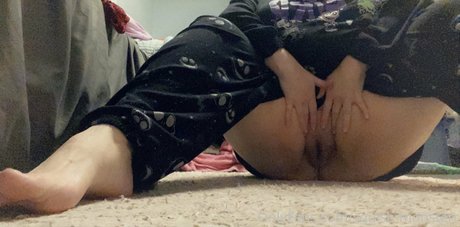 milf cumshot onlyfans art naked images