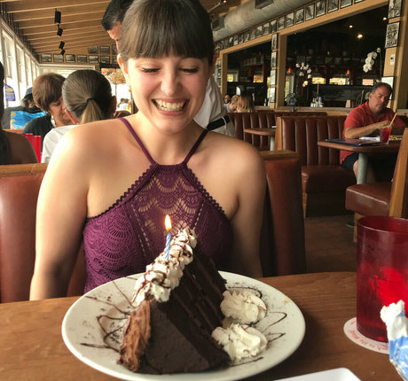 Allison Raskin model sex photos