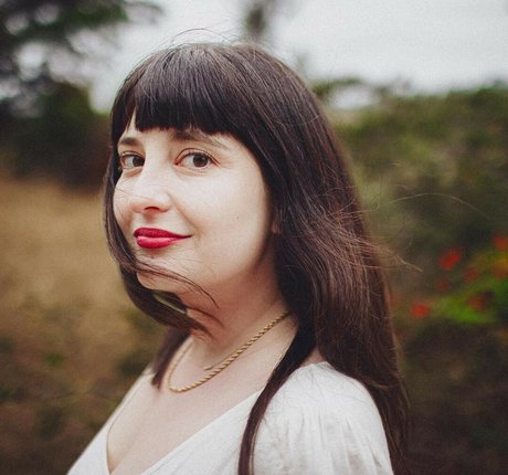 Allison Raskin pornstar top picture