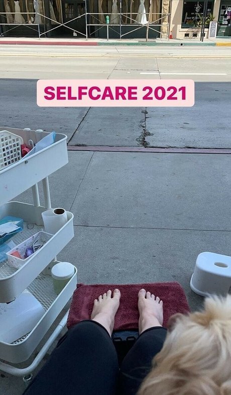 Allison Raskin art pornstar gallery