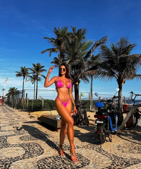 Larissa Dalpasquale star xxx photos