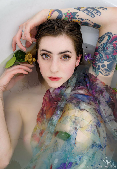 onlyvideos pornstar xxx pics