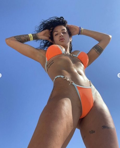 Yeinly Castro adult star pics