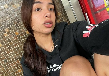 ggpleasee porn model images