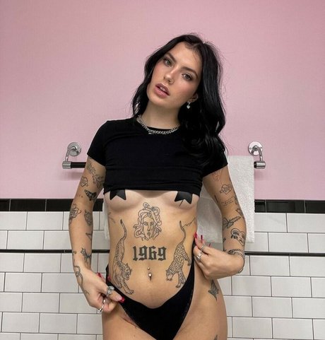 Emilysullivan nude pornstar galleries