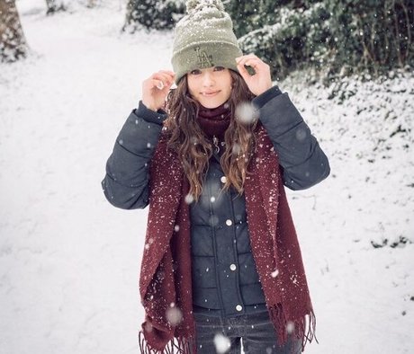 Holly Earl model nice pics