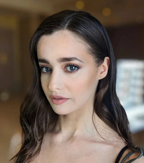 Holly Earl erotic star img