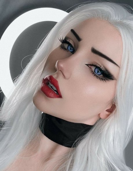 Vell Felice hot model photos