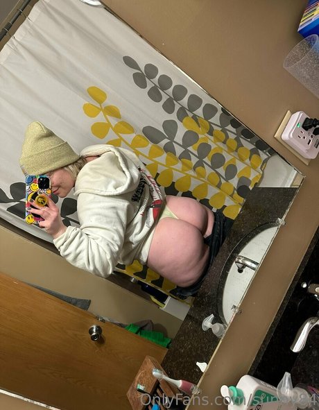 sunny84 adult actress galleries