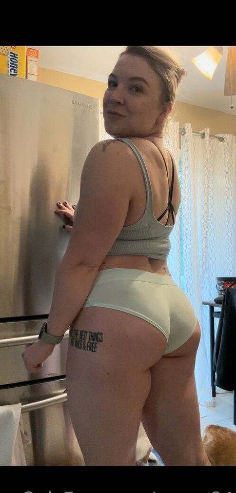 sunny84 perfect pornstar gallery