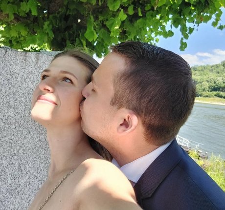 Mailin Scheja model art galleries