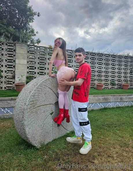 pau2611 model nude image