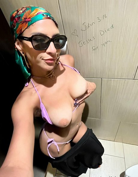 Selkieskins model beautiful photo