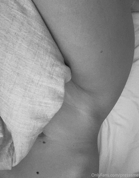 presssme nice pornstar pic