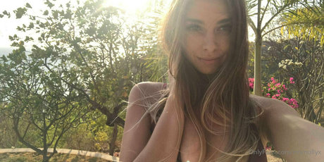 auradayy sex actress pictures