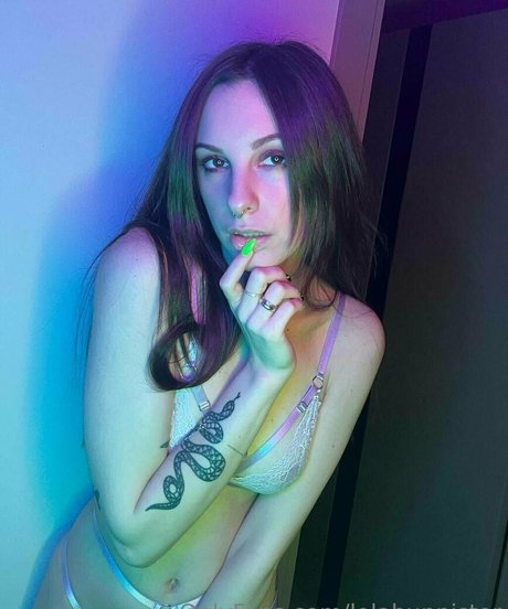 novaseren star nude photo