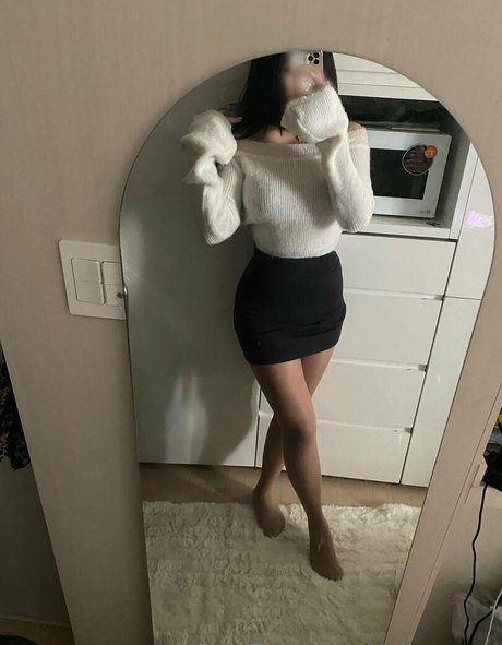 dailysungy nudes model archive