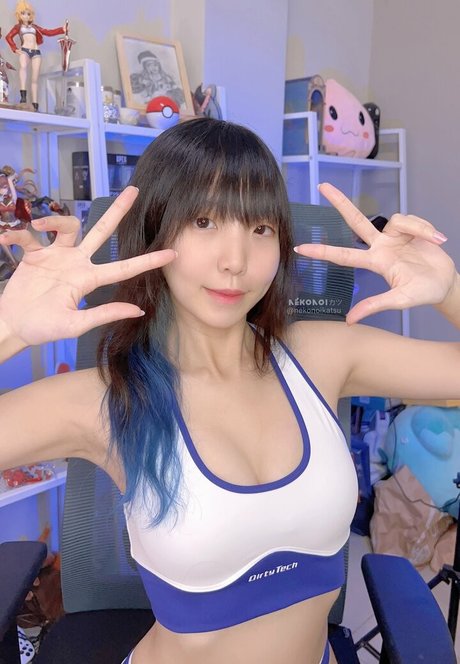 Nekonoi Katsu star sexy images