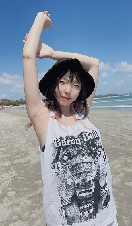 Nekonoi Katsu erotic actress pics