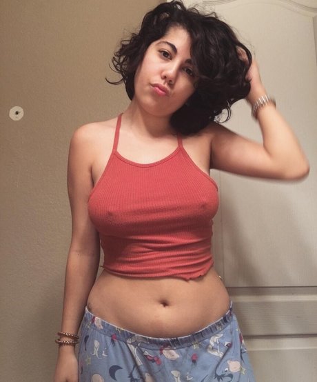 Angel Isais perfect model pictures