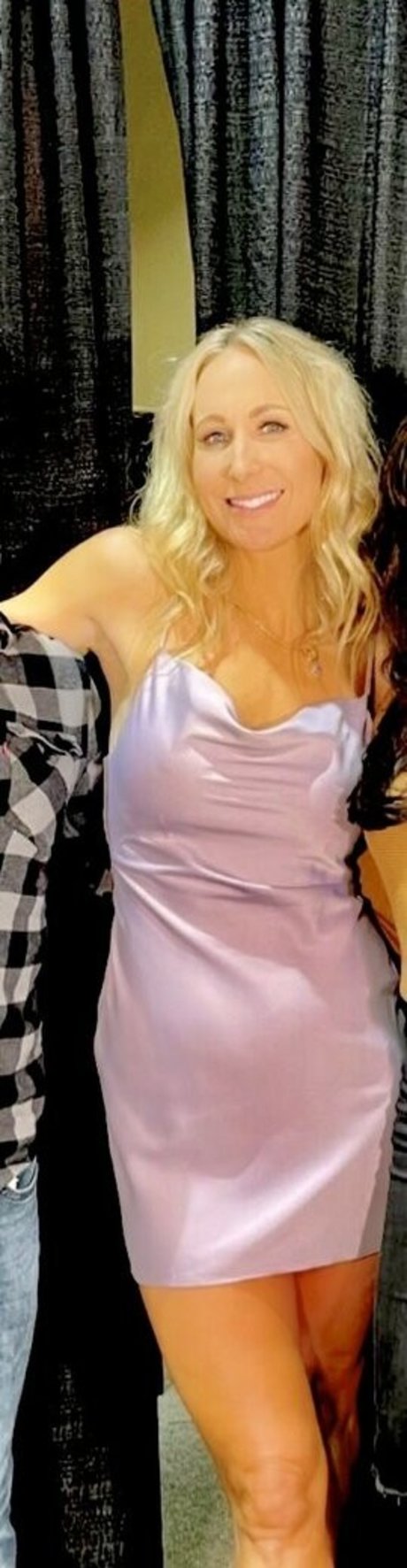 Nikki Glaser nude pornstar image