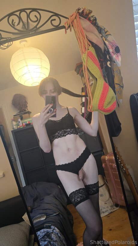 shatteredpolaroids naked actress galleries