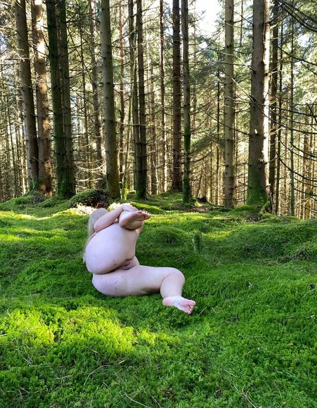 hulder art model photos