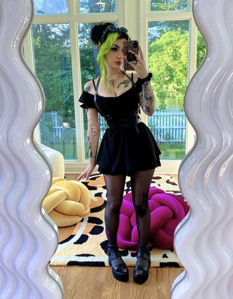 lilbatty model nudes photos