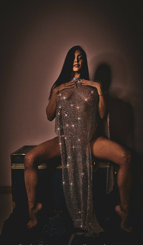 Sarah Gallo star sexy img