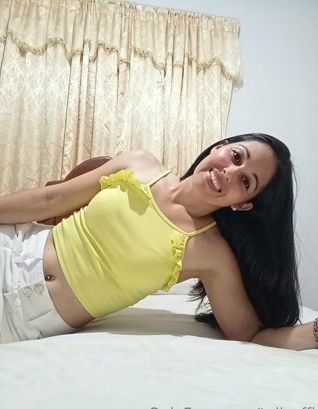 talisoffi beautiful model pic