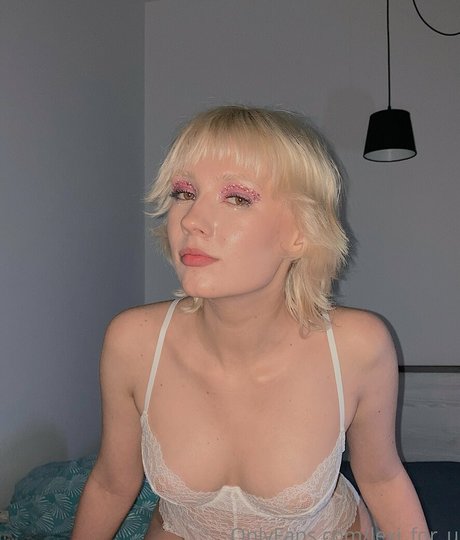 foreveryourslexi nude star pics