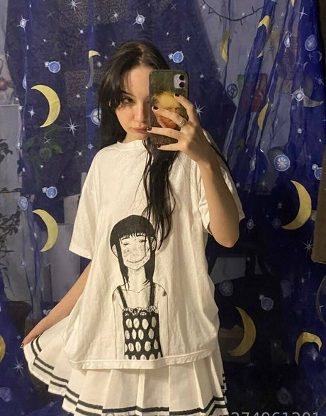 lottymurr nude actress gallery