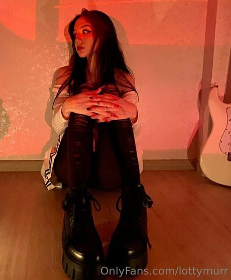 lottymurr hot star gallery